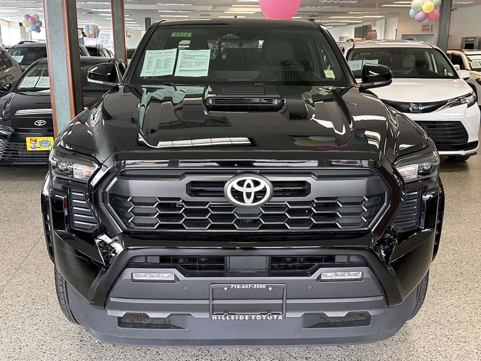 Certified 2025 Toyota Tacoma TRD Sport w/ TRD Sport Upgrade Package AWD/4WD image 5