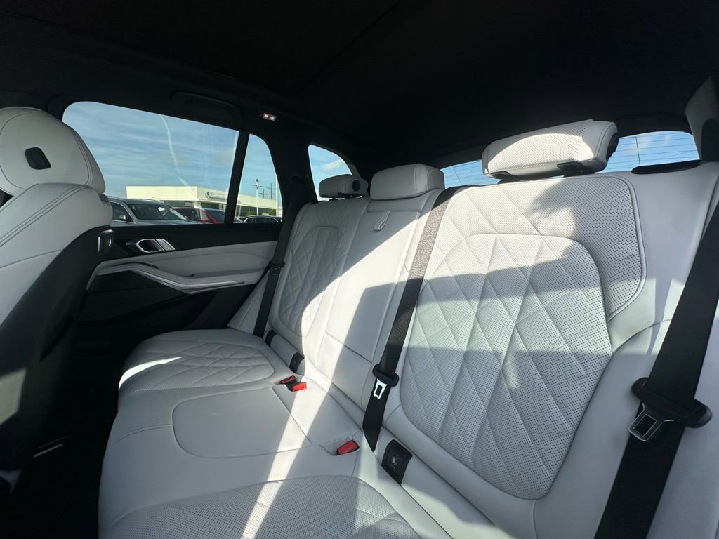 Certified 2026 BMW X5 sDrive40i w/ Premium Package image 27