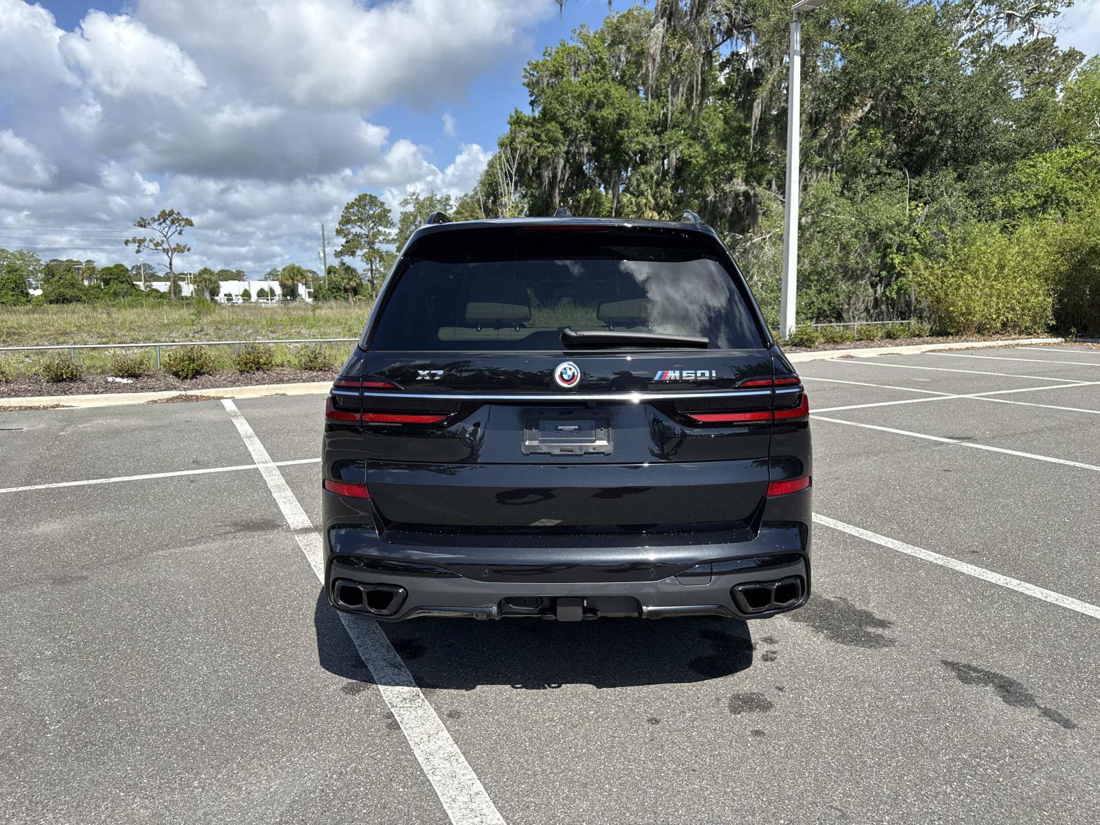 Used 2023 BMW X7 M60i w/ Executive Package AWD/4WD image 4