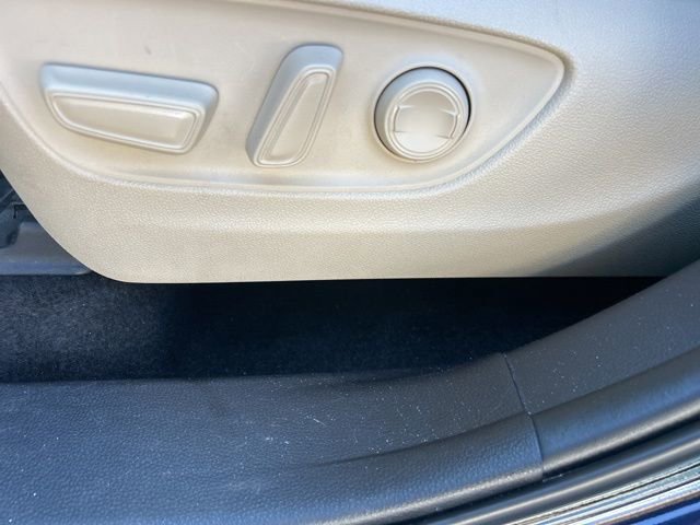 Used 2023 Toyota Highlander XLE image 16