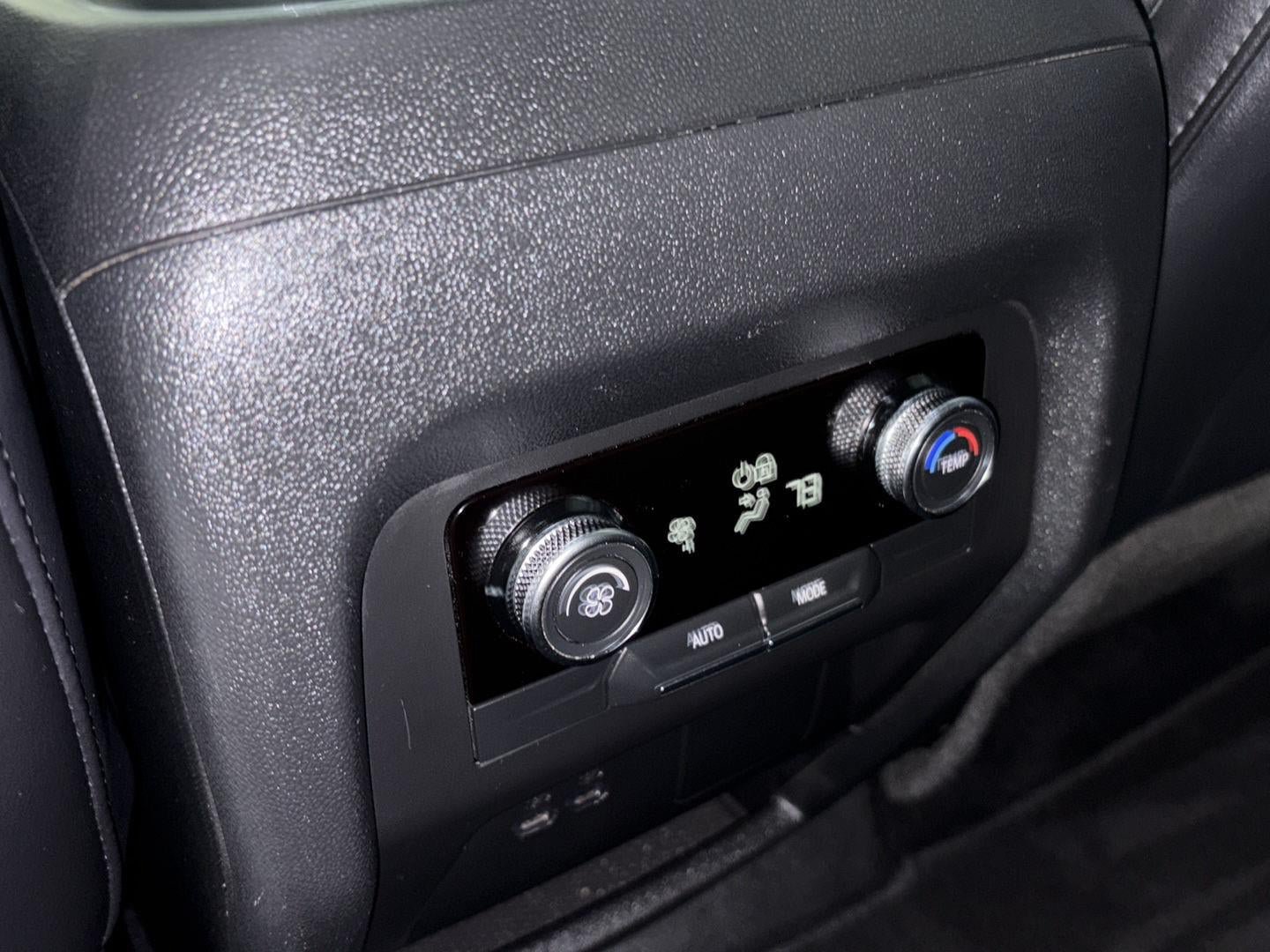 Used 2026 Buick Enclave Preferred AWD/4WD image 9