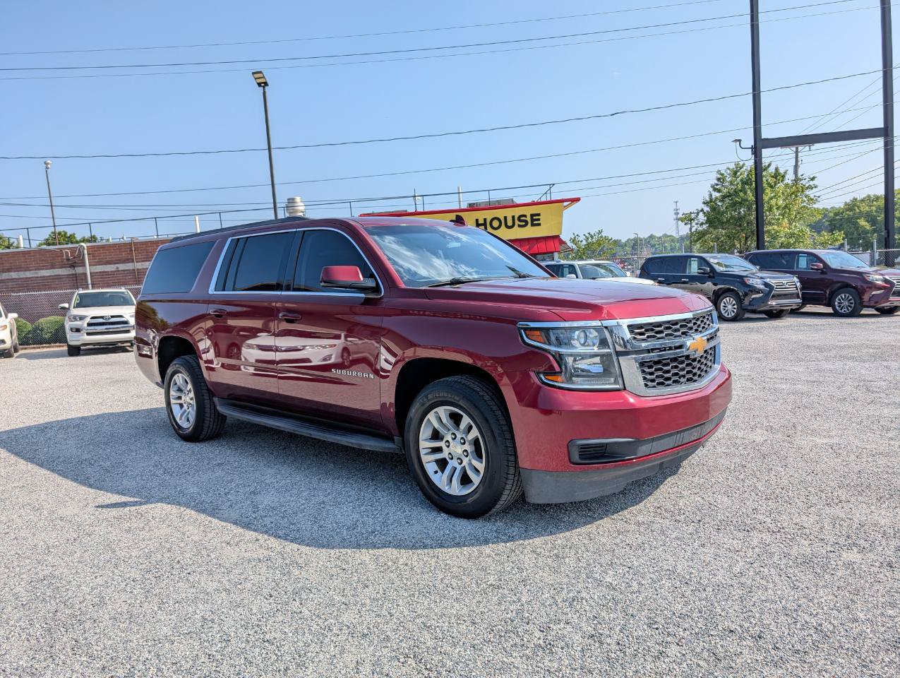 Used 2018 Chevrolet Suburban LS w/ Enhanced Driver Alert Package RWD image 3
