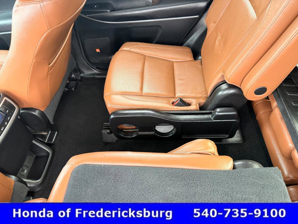 Used 2017 Toyota Highlander Limited image 35