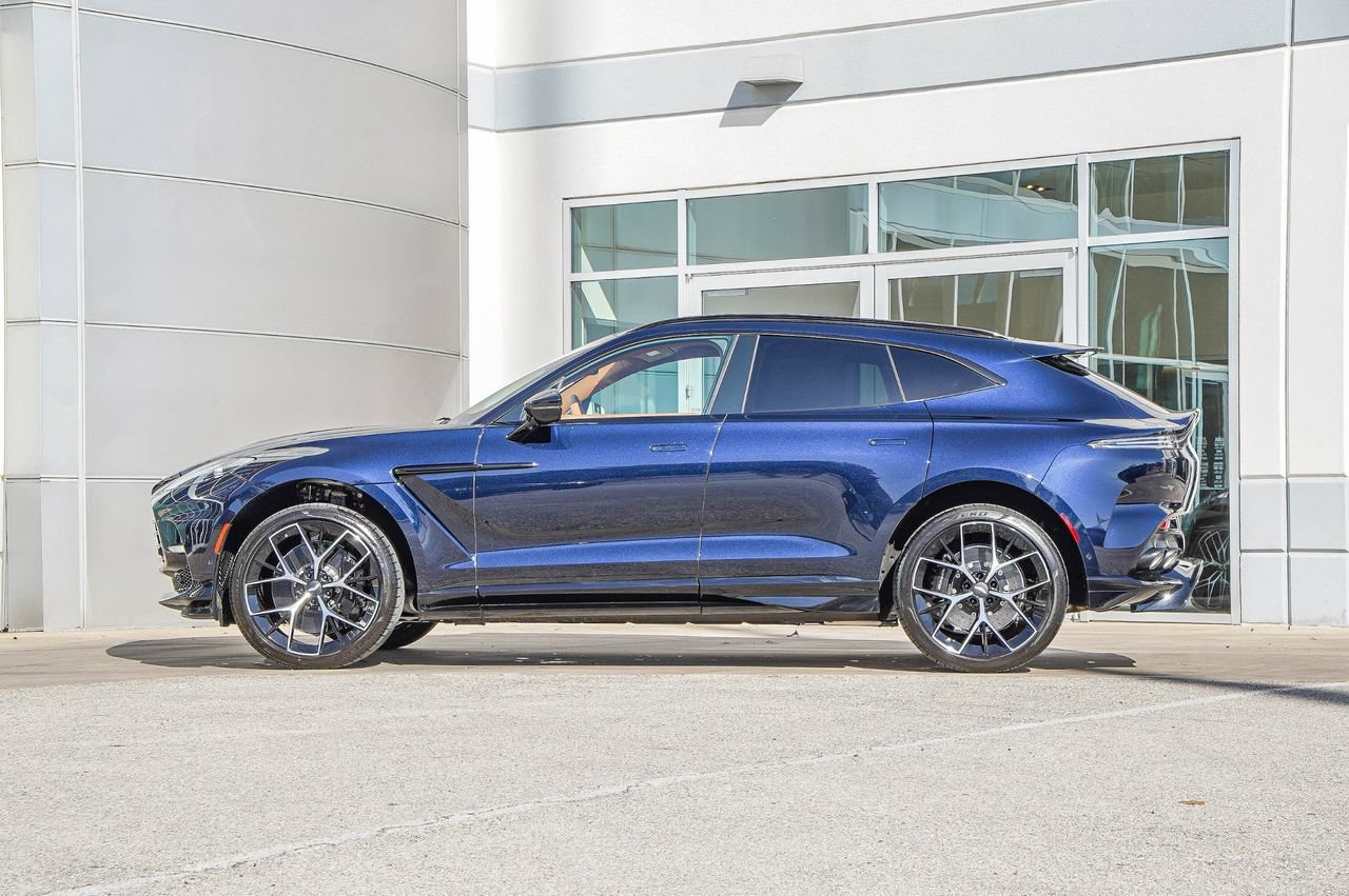 New 2026 Aston Martin DBX 707 AWD/4WD image 9