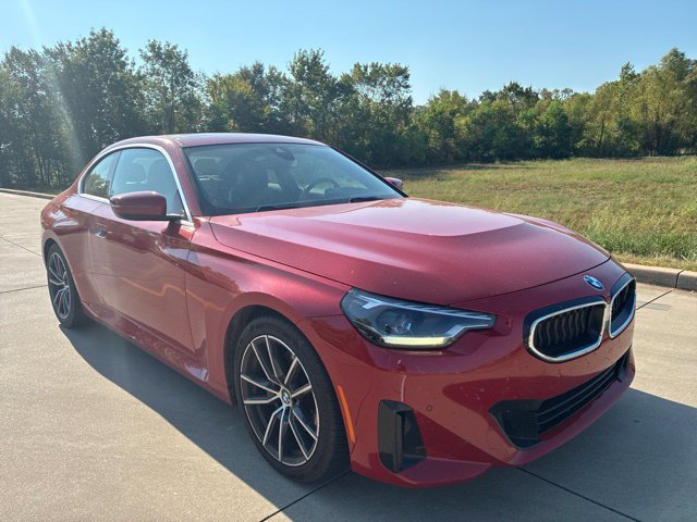 Used 2022 BMW 230i Coupe w/ Convenience Package RWD image 3