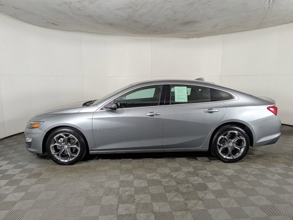 Used 2024 Chevrolet Malibu LT image 3