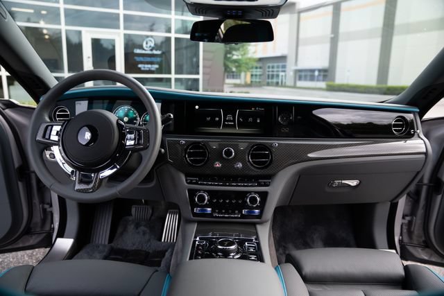 Used 2024 Rolls-Royce Ghost Black Badge AWD/4WD image 21