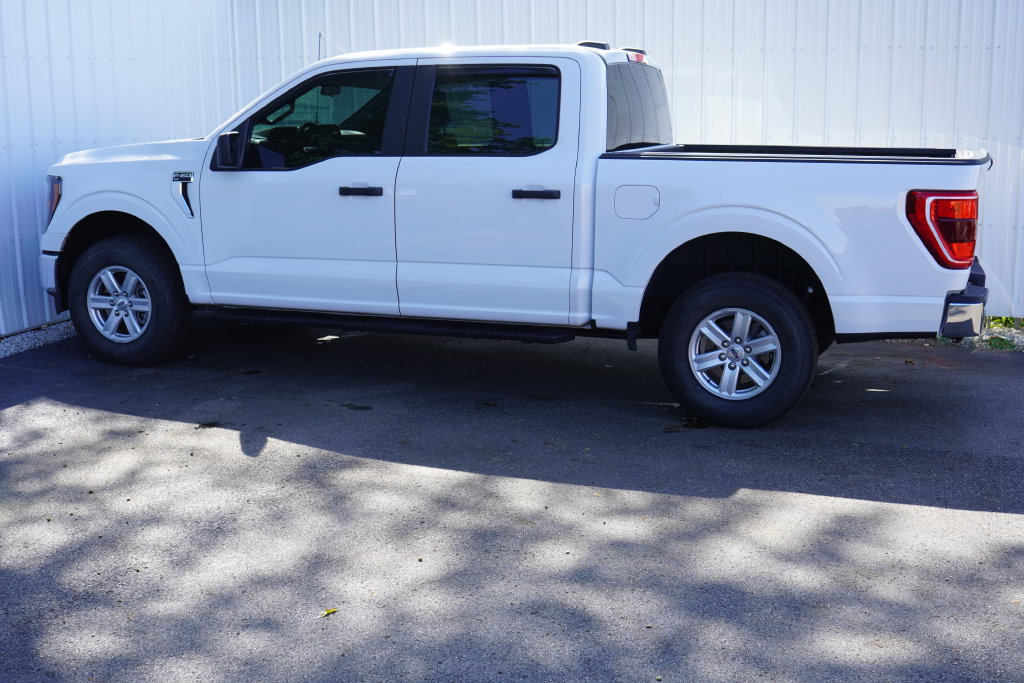 Used 2023 Ford F150 XLT w/ Trailer Tow Package AWD/4WD image 3