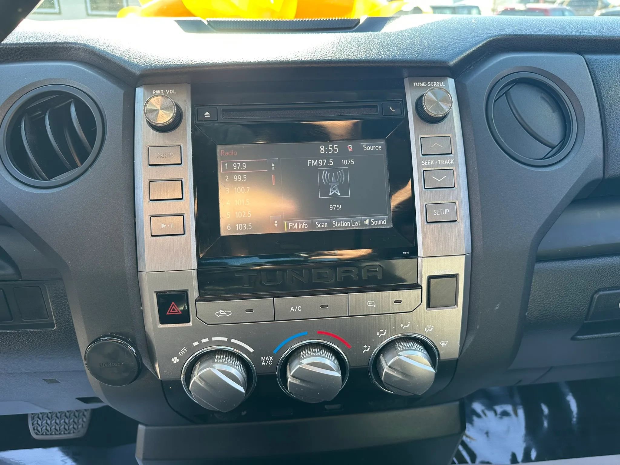 Used 2016 Toyota Tundra SR w/ Tow Package image 23