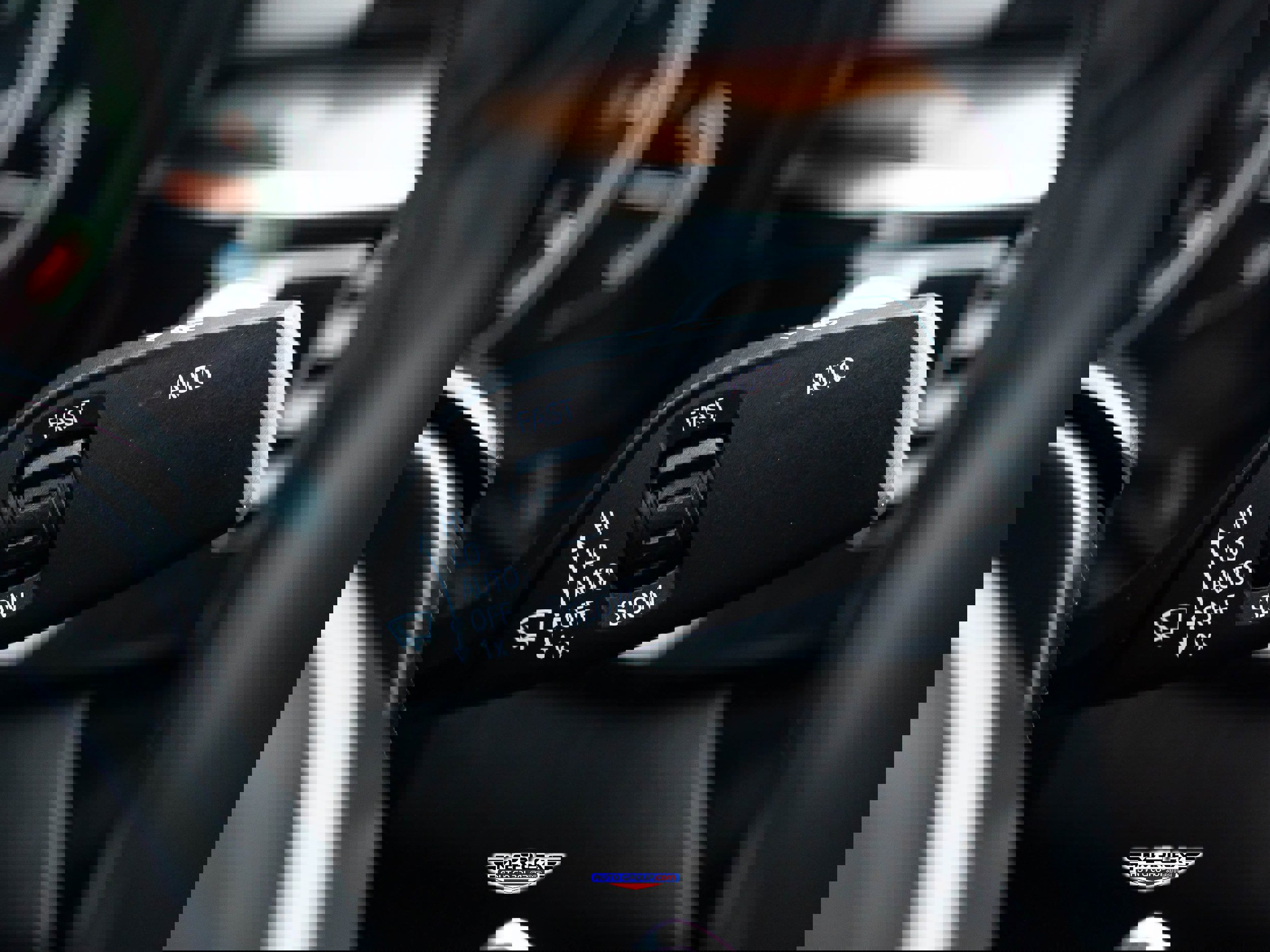 Used 2018 BMW 540i xDrive w/ M Sport Package image 28