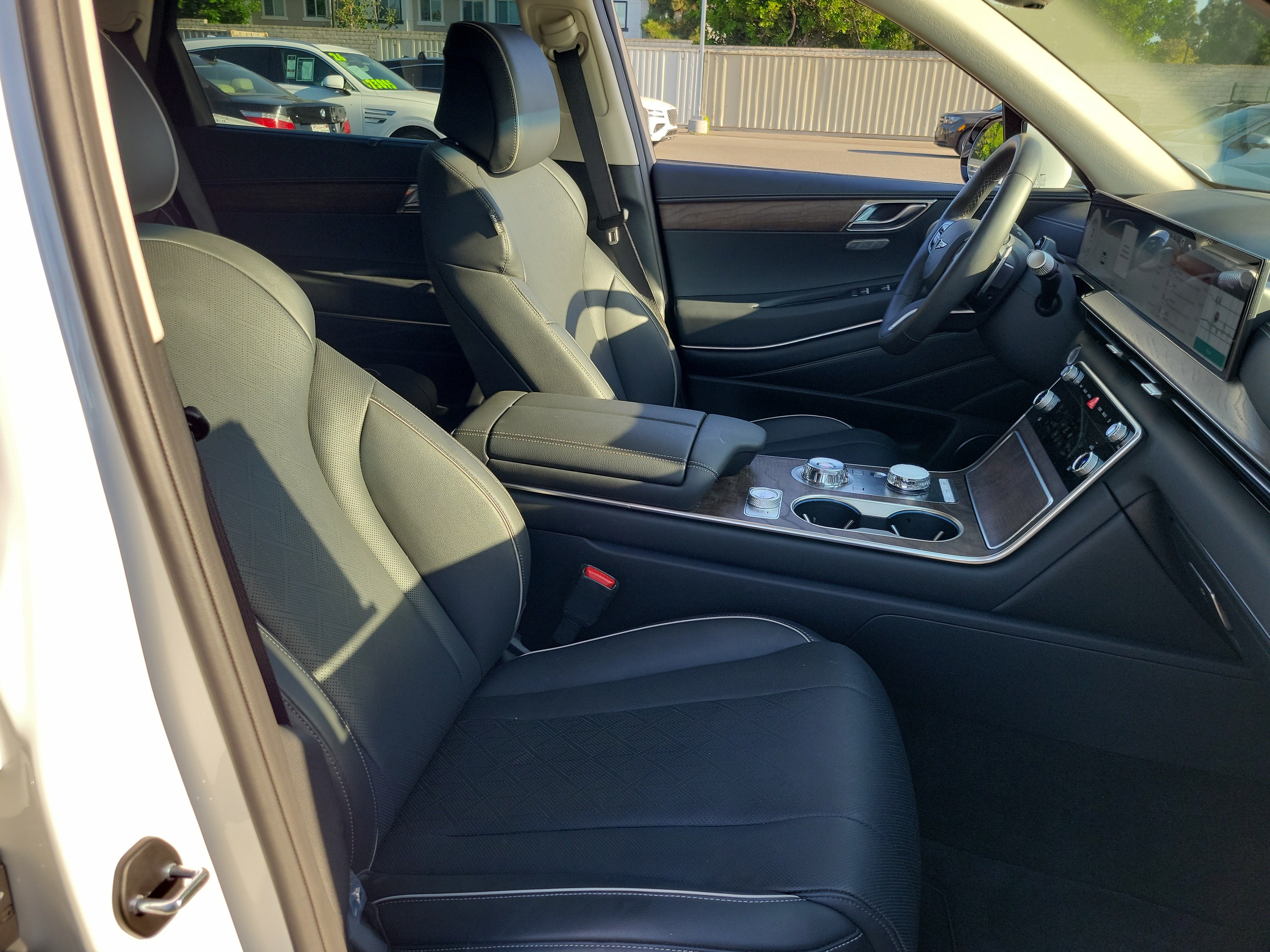 Certified 2026 Genesis GV80 2.5T Prestige AWD/4WD image 22