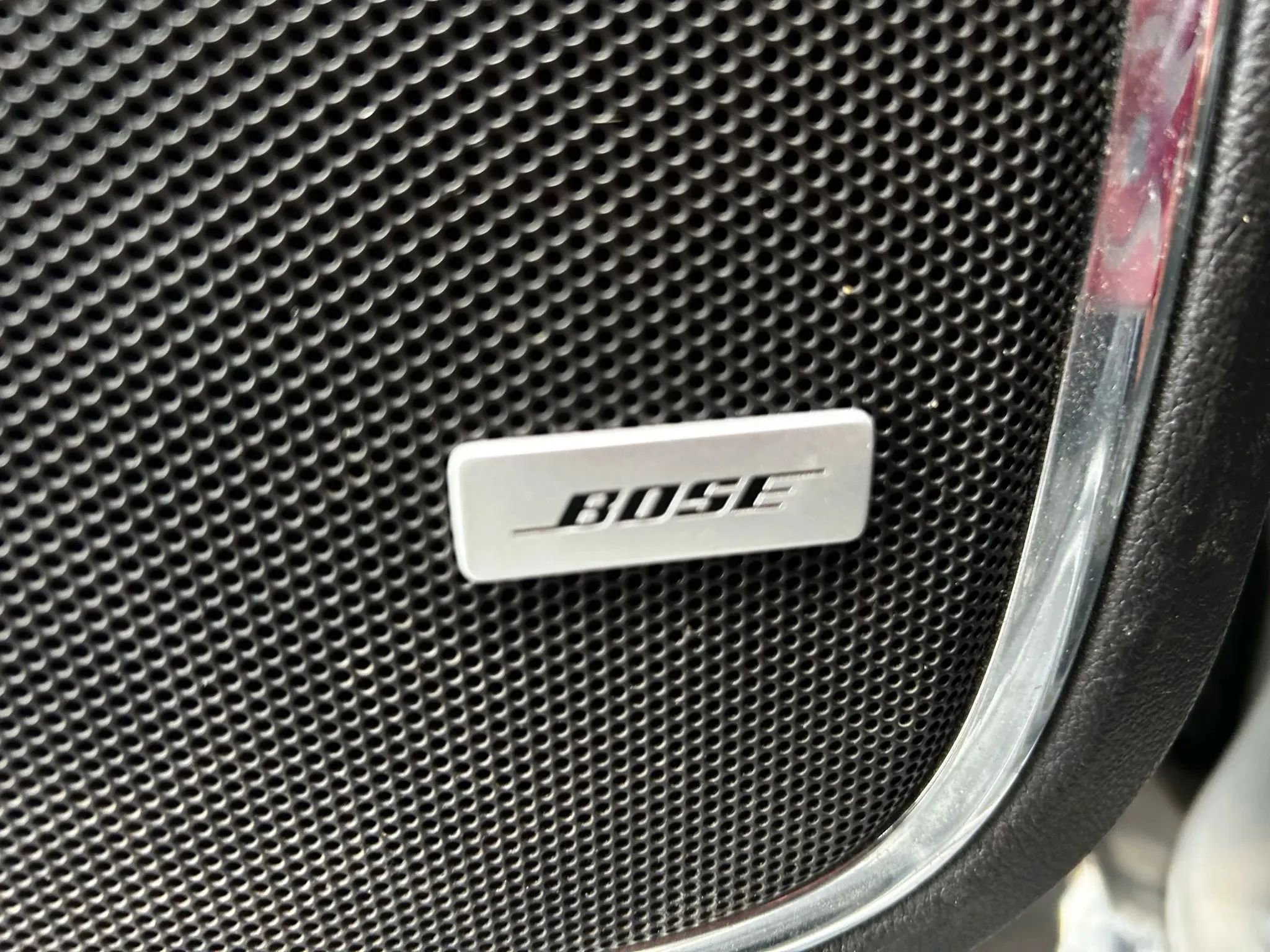 Used 2018 Chevrolet Suburban Premier image 33