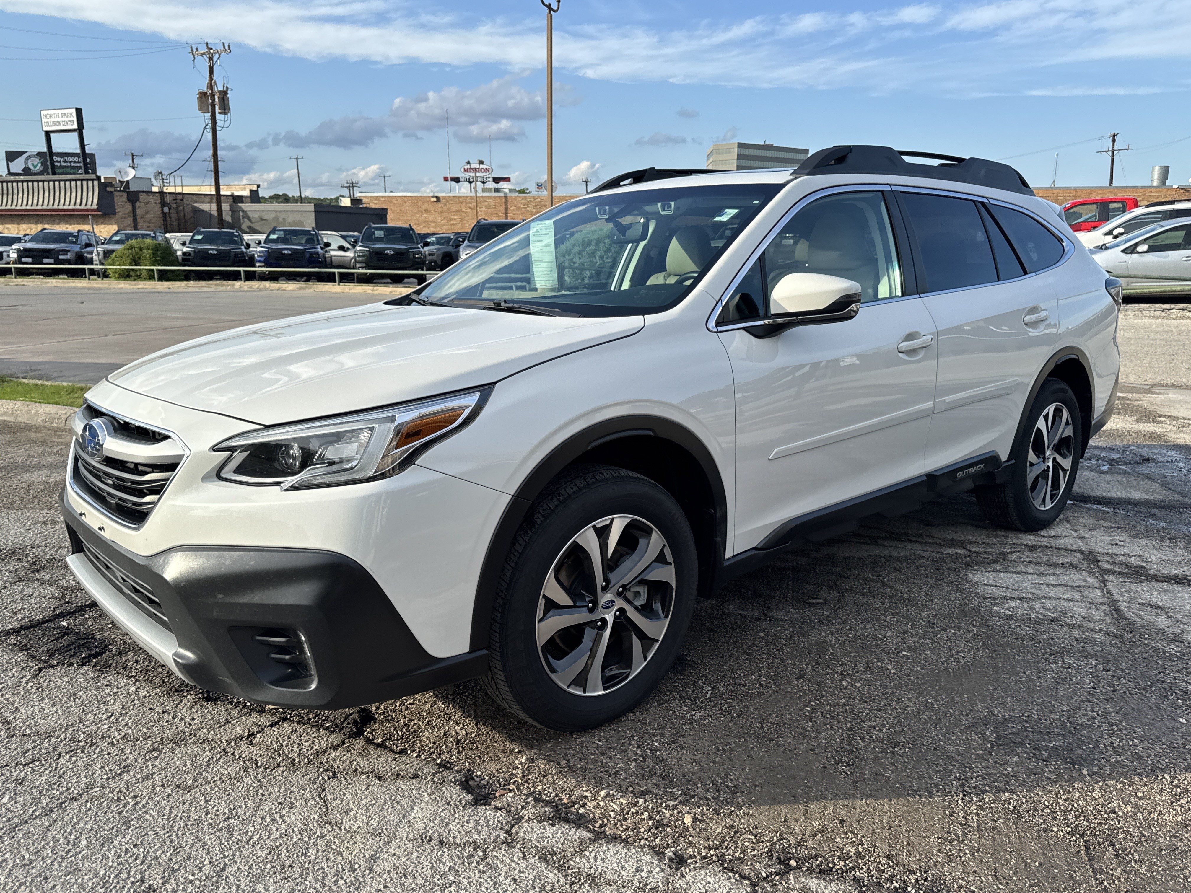 Used 2020 Subaru Outback Limited XT w/ Popular Package #2 AWD/4WD image 7