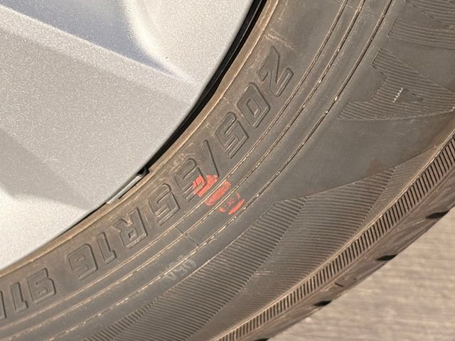 Used 2026 Toyota Corolla LE FWD image 11