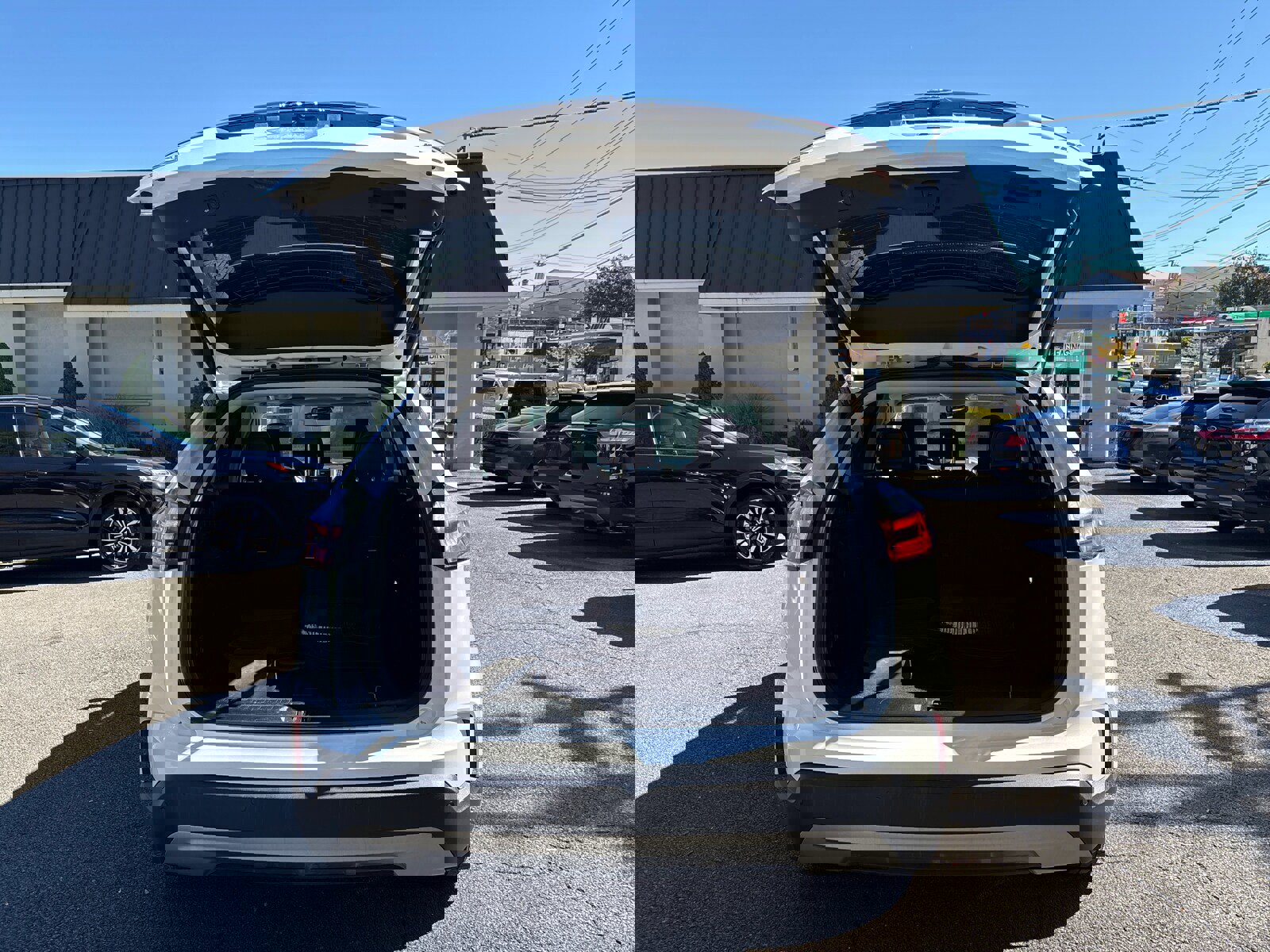 Used 2022 Ford Edge SEL w/ Convenience Package image 7