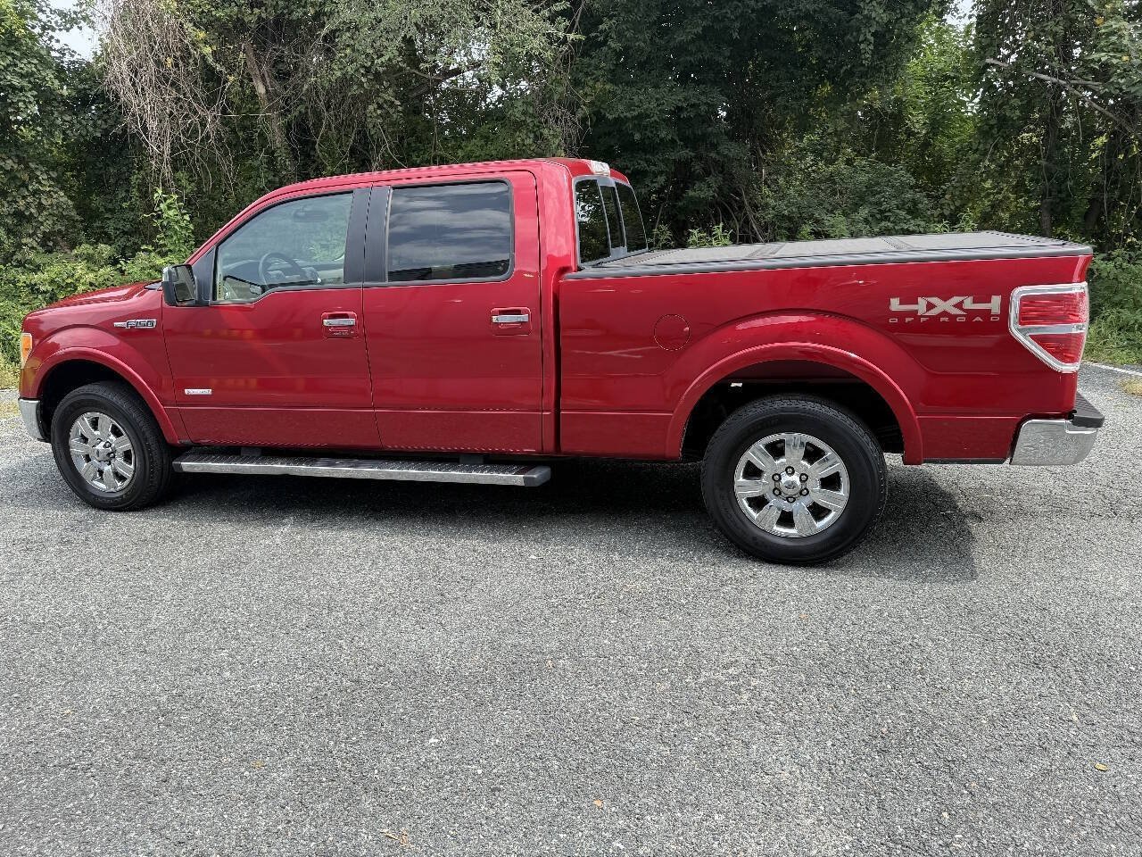 Used 2011 Ford F150 Lariat w/ Lariat Chrome Pkg AWD/4WD image 8