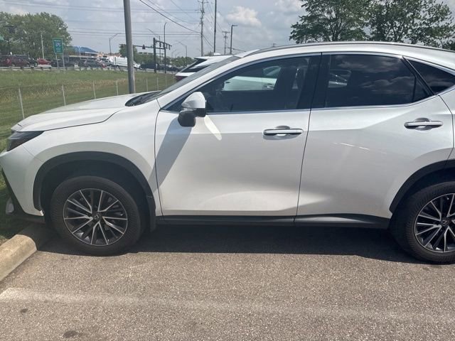 Used 2023 Lexus NX 350 AWD image 11