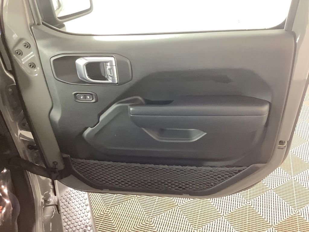 Used 2021 Jeep Wrangler Unlimited Sport image 9