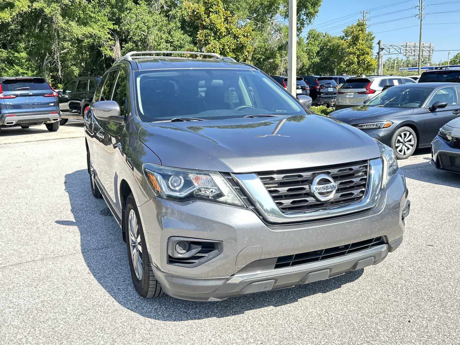 Used 2020 Nissan Pathfinder S FWD image 8