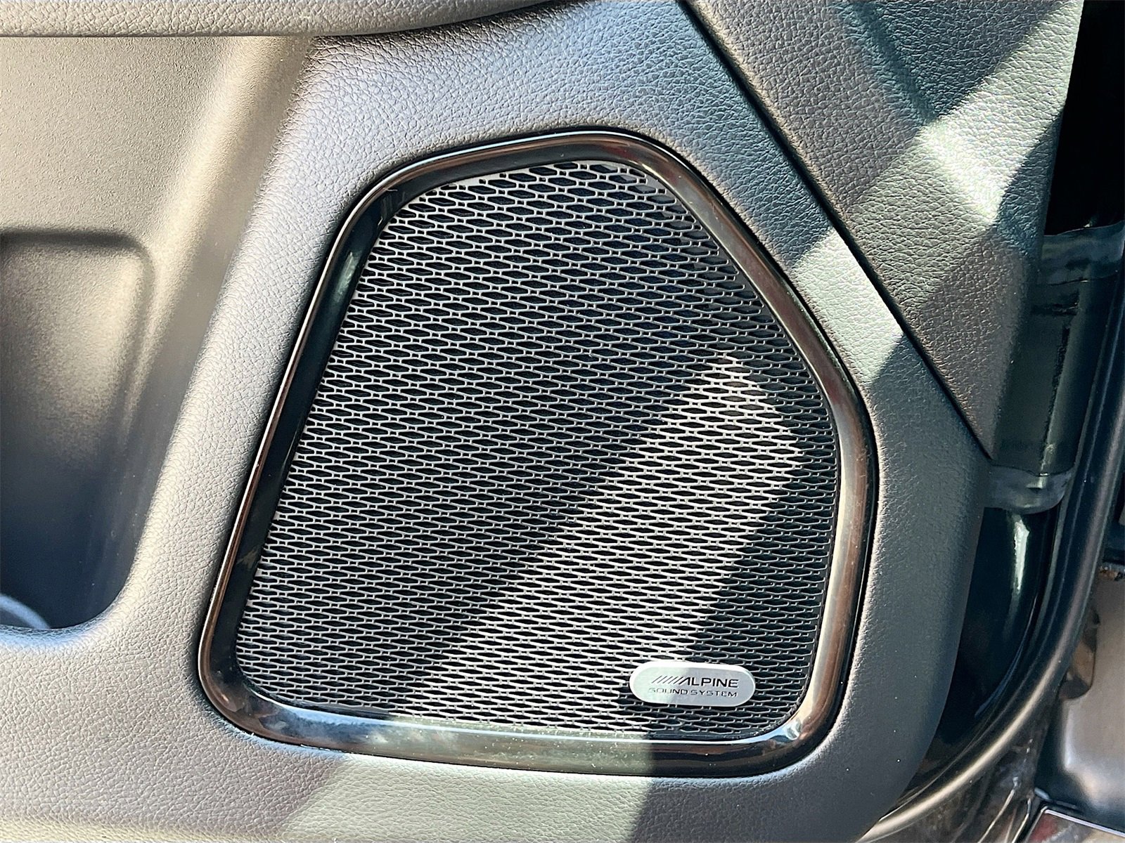 Used 2023 Jeep Compass High Altitude image 19