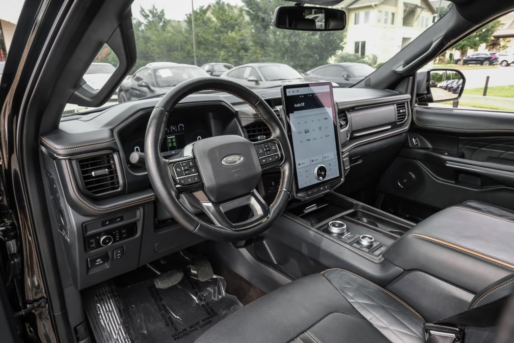 Used 2023 Ford Expedition Max Platinum AWD/4WD image 13