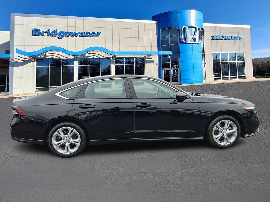 Used 2025 Honda Accord LX image 7