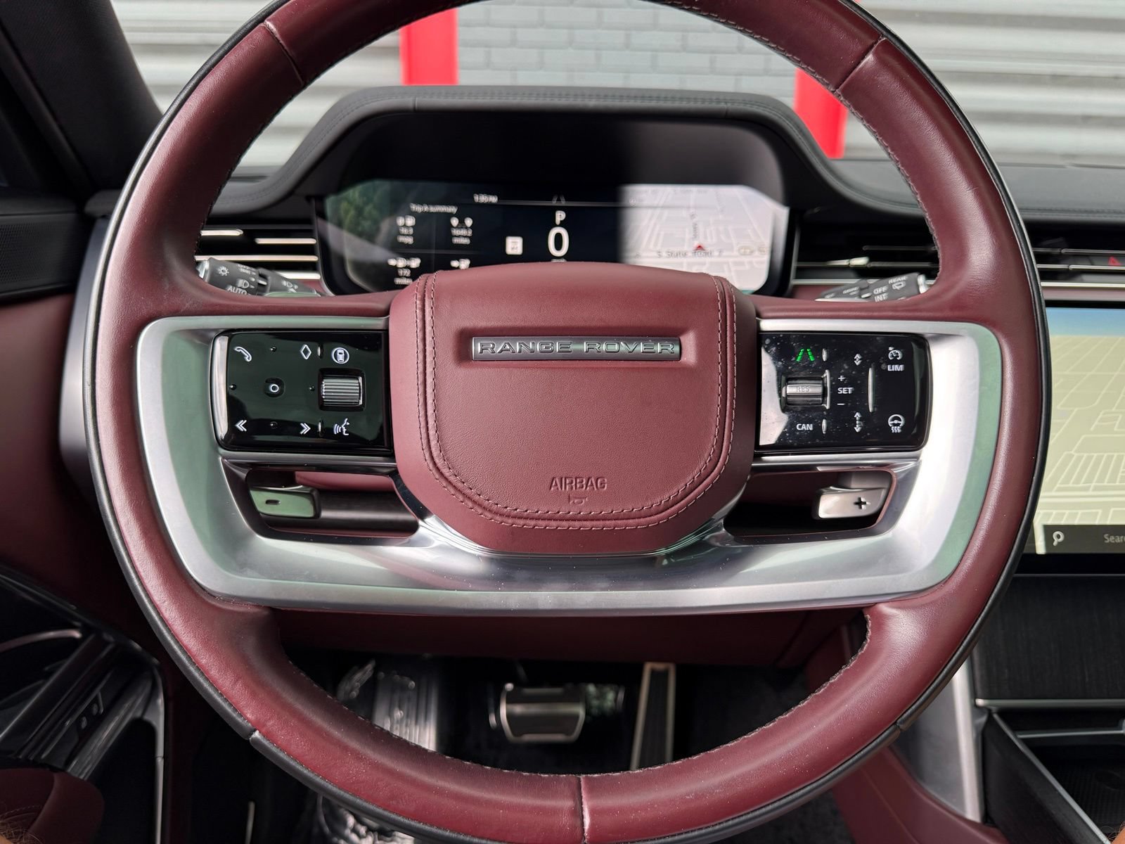 Used 2025 Land Rover Range Rover SE AWD/4WD image 44