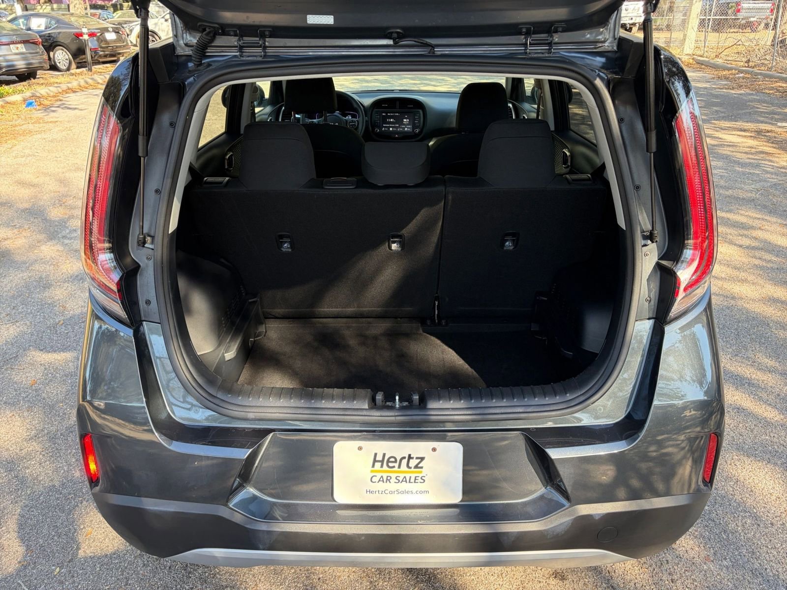 Used 2025 Kia Soul LX w/ LX Technology Package image 25