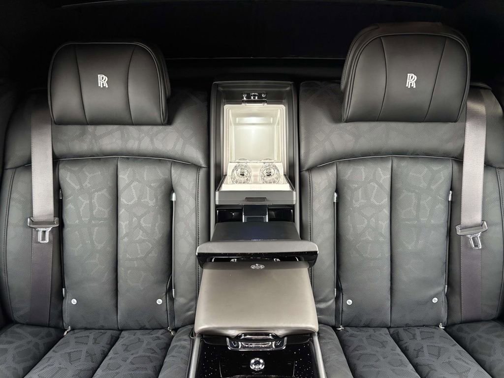 New 2026 Rolls-Royce Phantom Sedan image 30