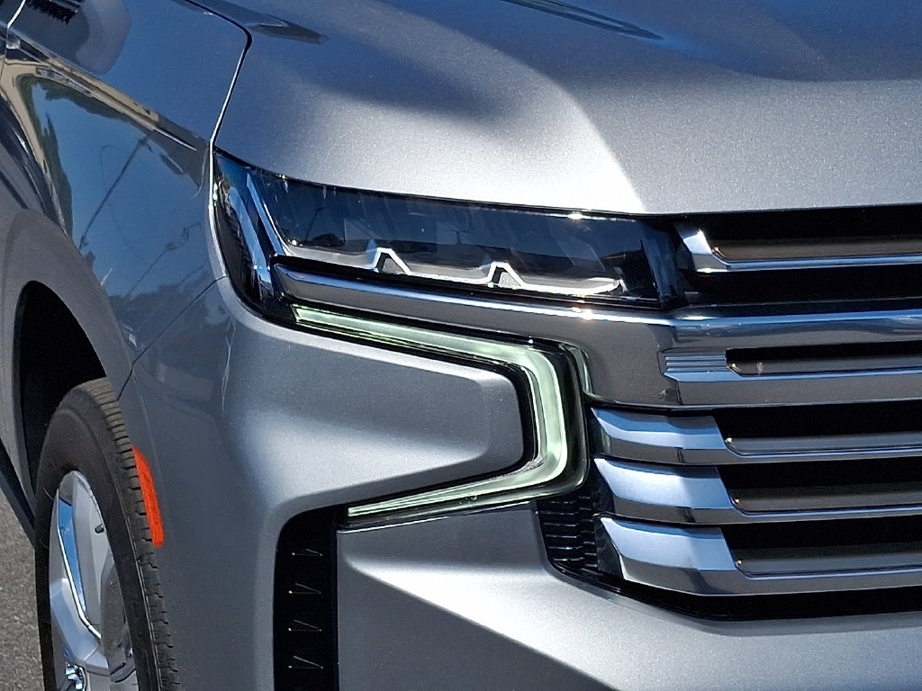 Used 2024 Chevrolet Tahoe High Country w/ Advanced Technology Package AWD/4WD image 10