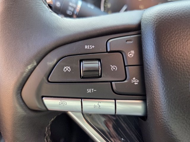 Used 2024 Cadillac XT6 Premium Luxury FWD image 28