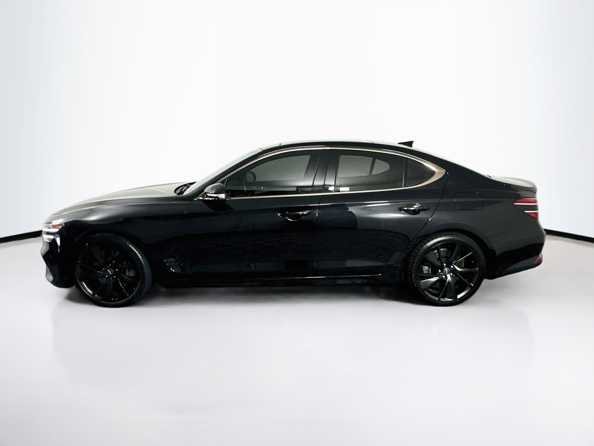 Used 2022 Genesis G70 3.3T w/ Sport Advanced Package RWD image 4