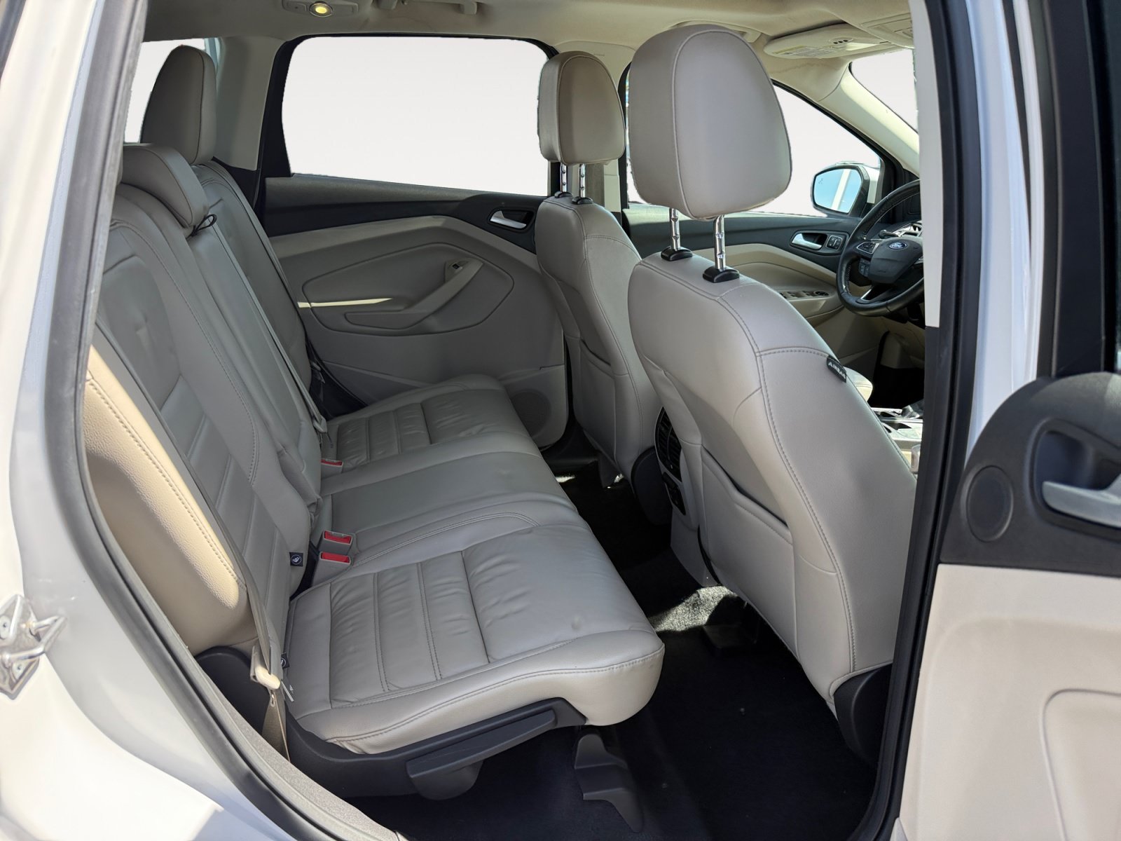 Used 2017 Ford Escape Titanium w/ Equipment Group 301A AWD/4WD image 18