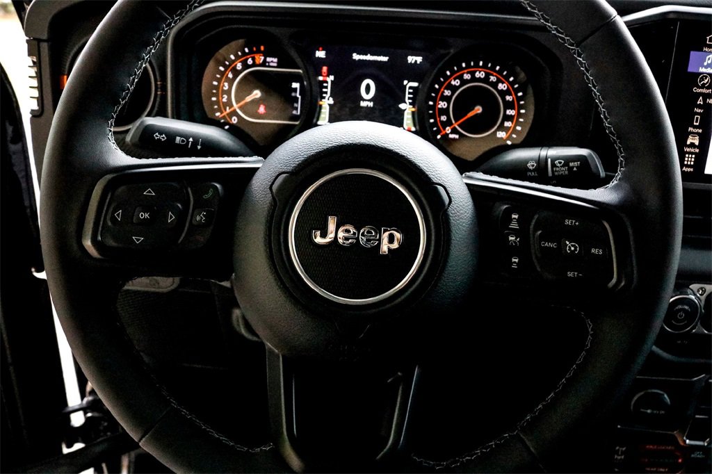 New 2025 Jeep Gladiator Mojave w/ Safety Group image 12