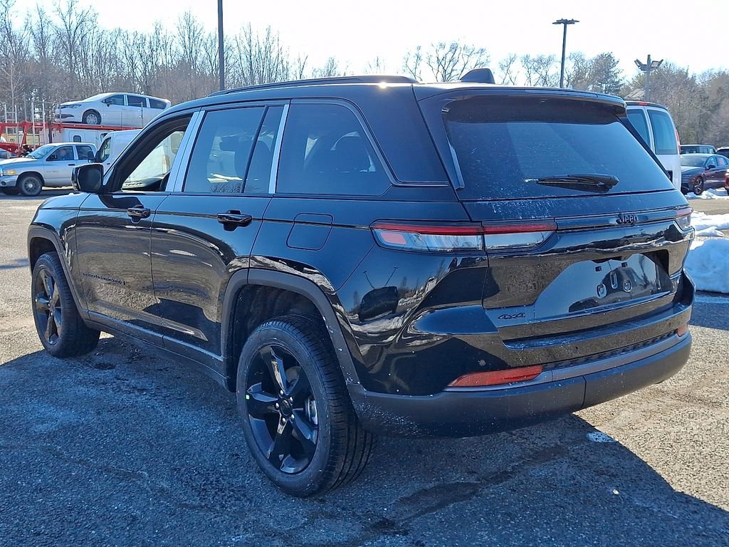 New 2026 Jeep Grand Cherokee Limited w/ Limited Altitude Package AWD/4WD image 6