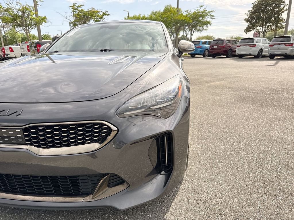 Used 2023 Kia Stinger GT-Line w/ Sun & Sound Package RWD image 9