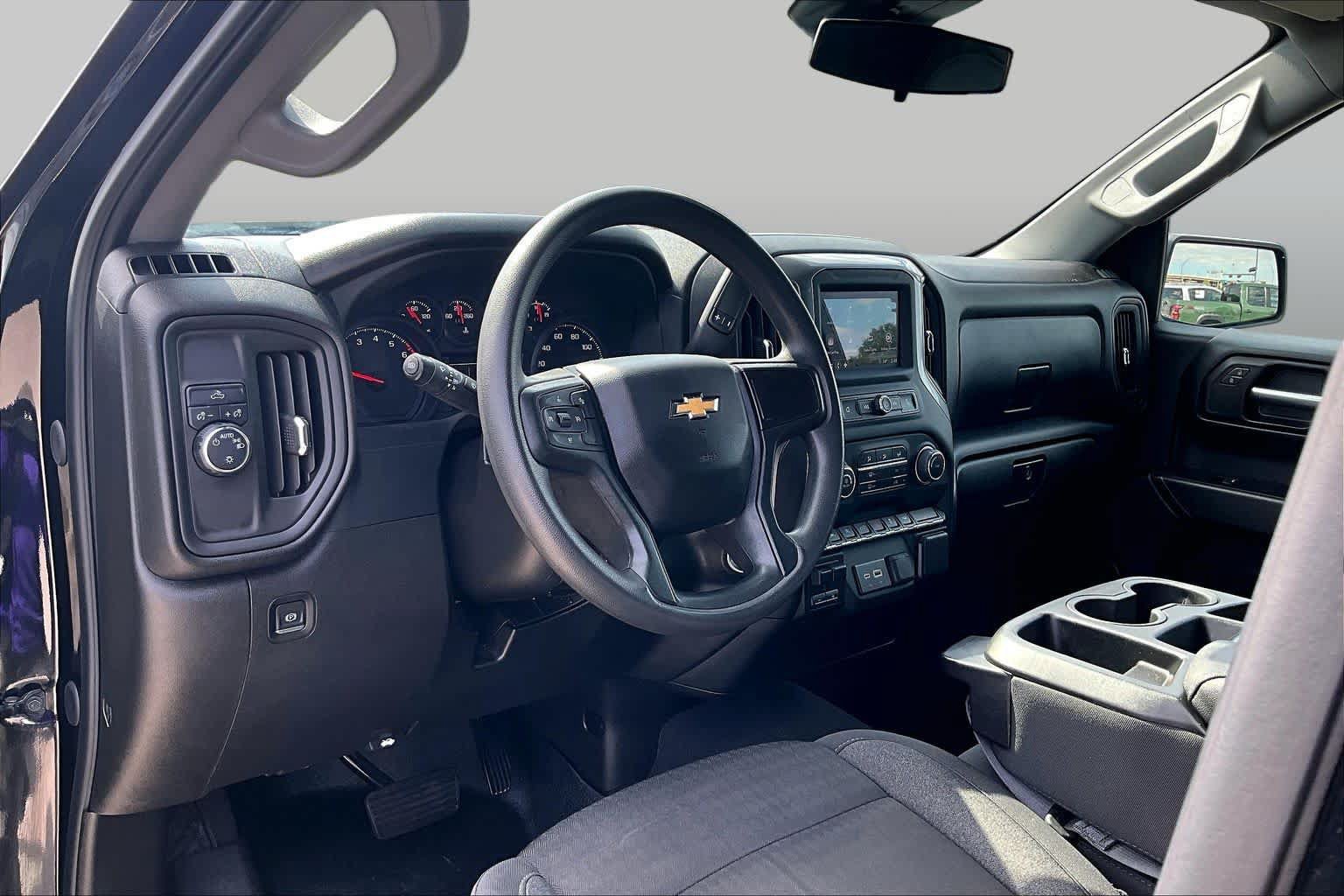 Used 2024 Chevrolet Silverado 1500 Custom RWD image 18