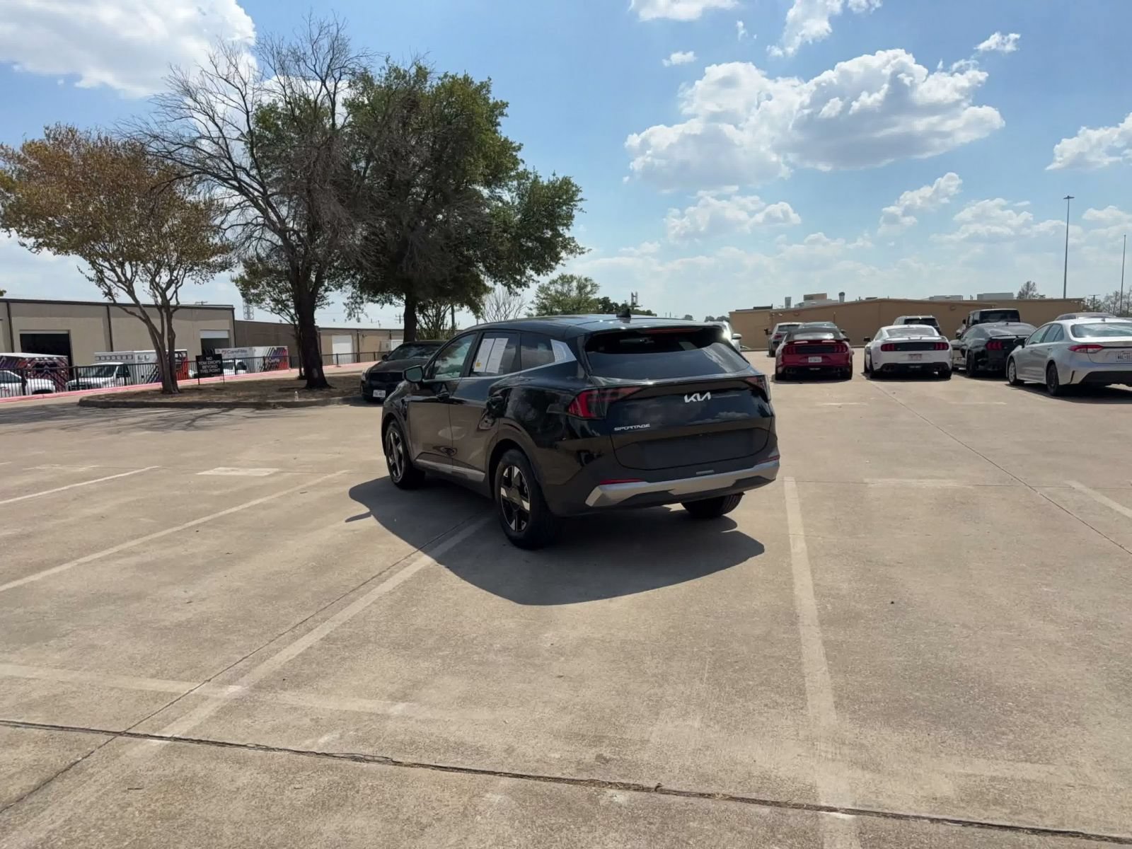 Used 2026 Kia Sportage LX FWD image 12
