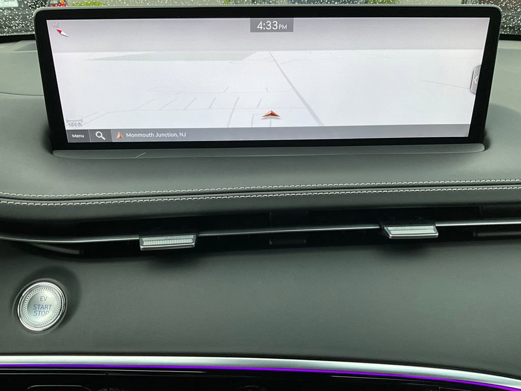 Used 2025 Genesis Electrified GV70 Advanced w/ Prestige Package image 39