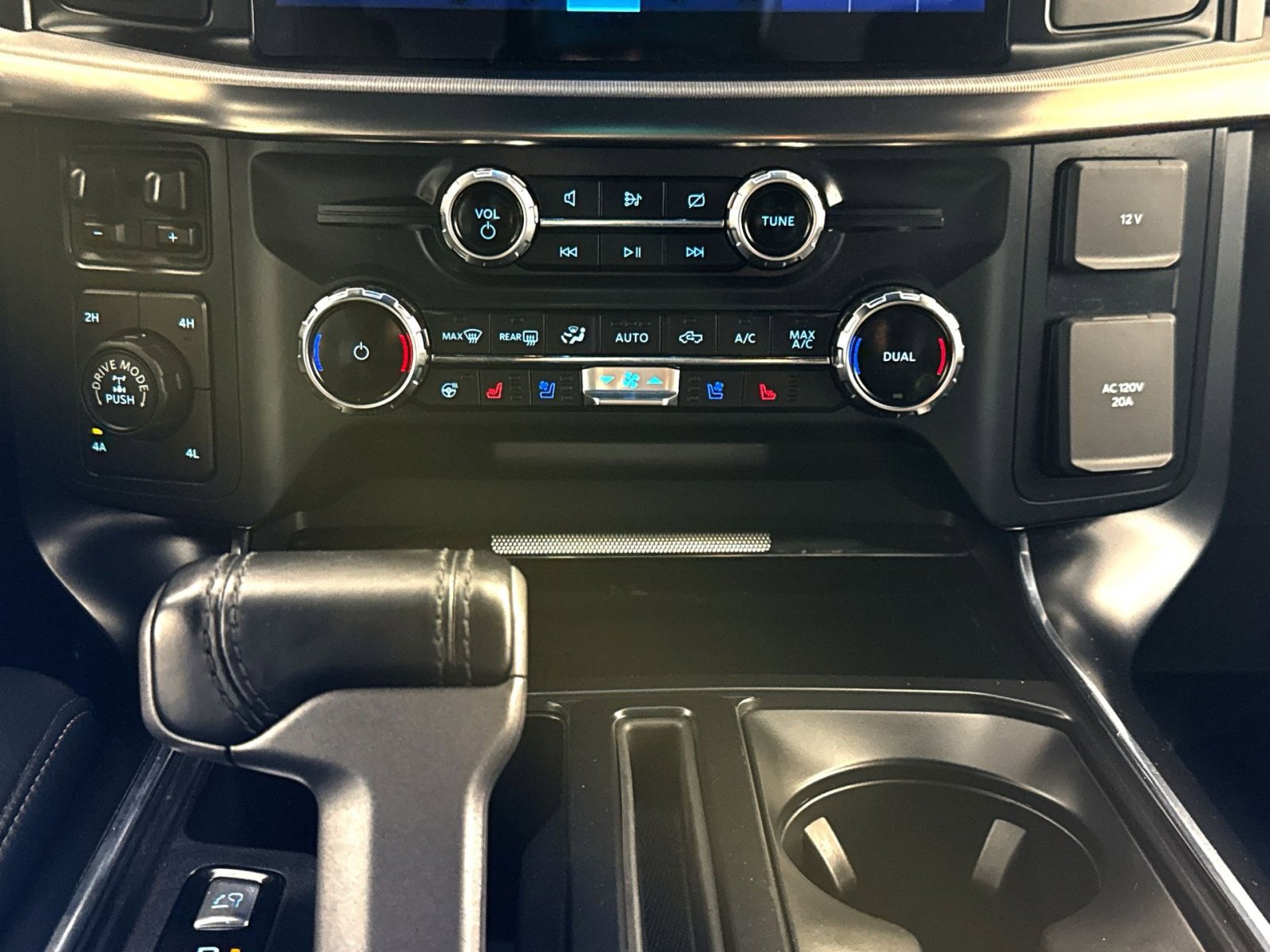 Used 2022 Ford F150 Raptor w/ Equipment Group 801A High AWD/4WD image 21