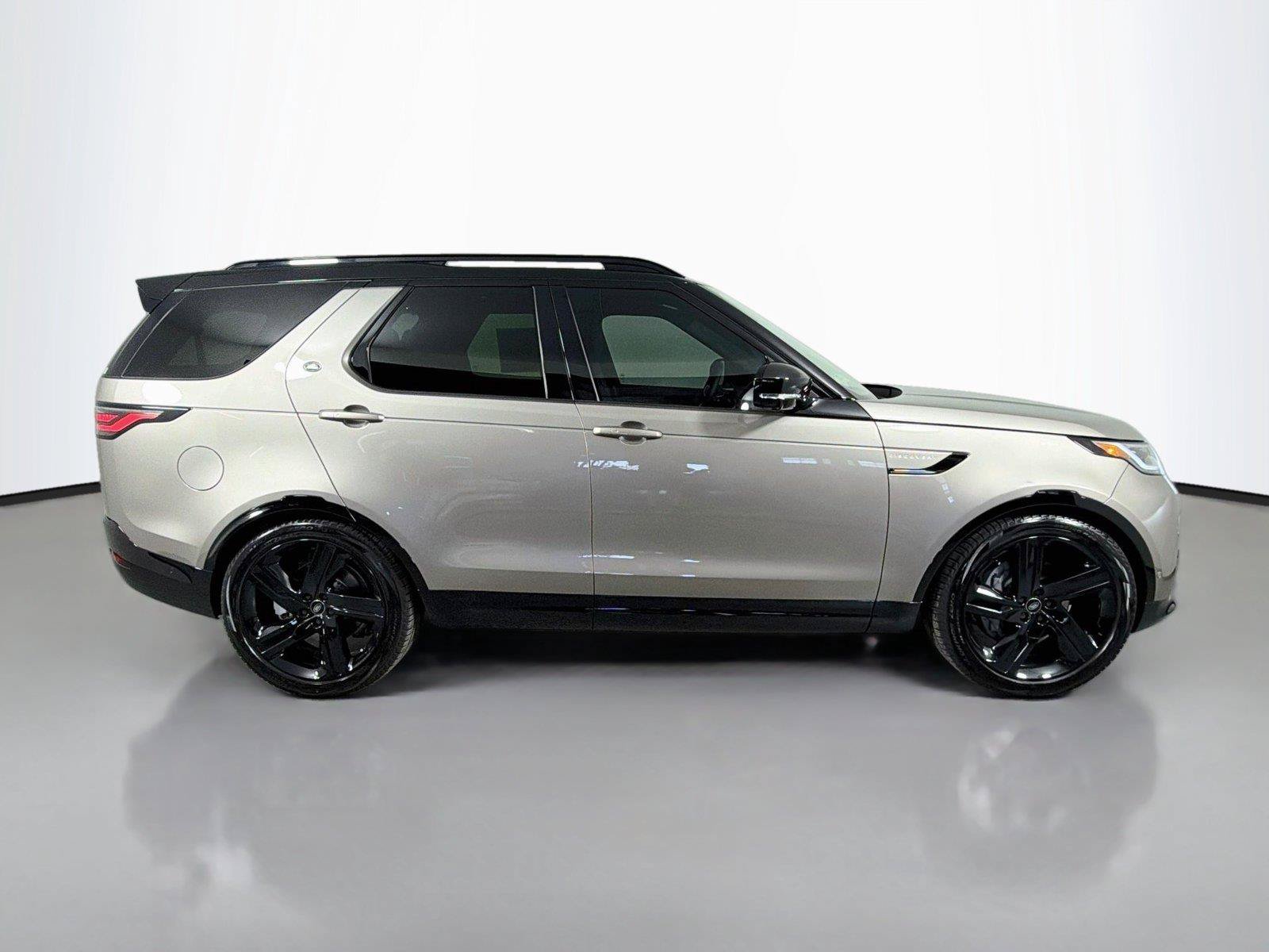 New 2026 Land Rover Discovery Dynamic SE AWD/4WD image 4