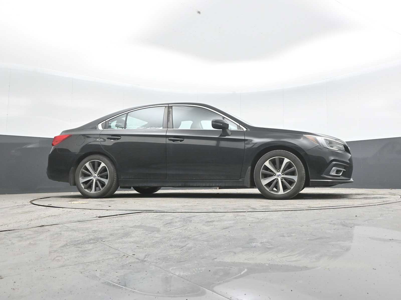Used 2018 Subaru Legacy 2.5i Limited AWD/4WD image 29