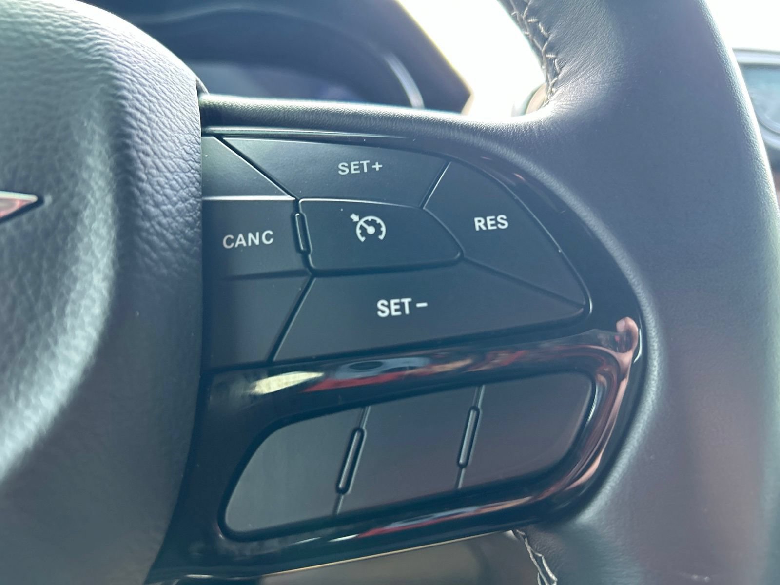 Certified 2018 Chrysler 300 S w/ 300S Premium Group AWD/4WD image 15