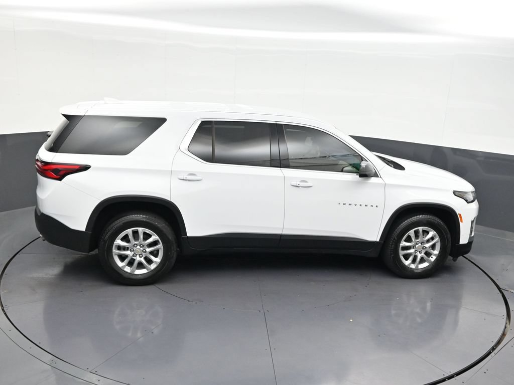 Used 2023 Chevrolet Traverse LS FWD image 22