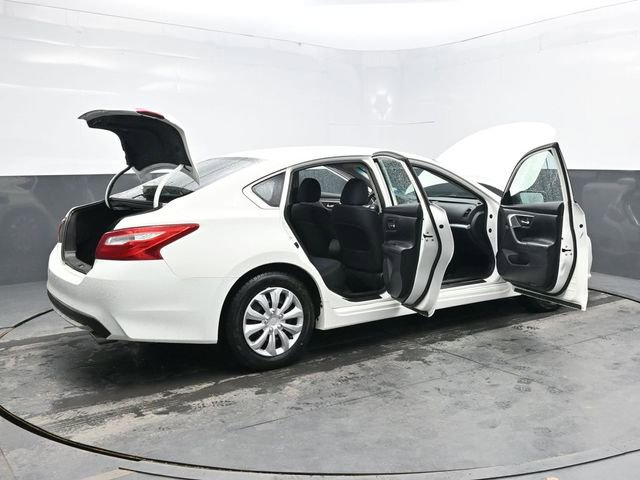 Used 2017 Nissan Altima 2.5 S FWD image 37