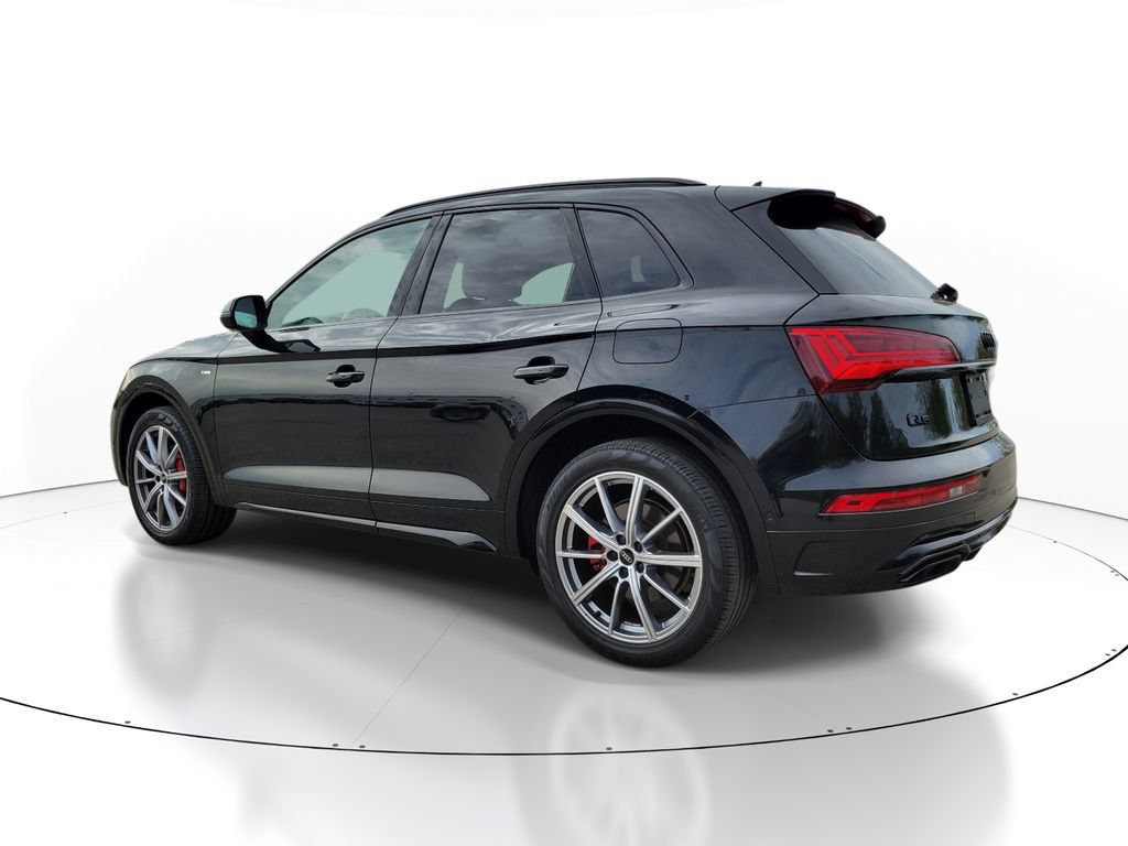 Used 2024 Audi Q5 e Prestige w/ Prestige Package AWD/4WD image 3