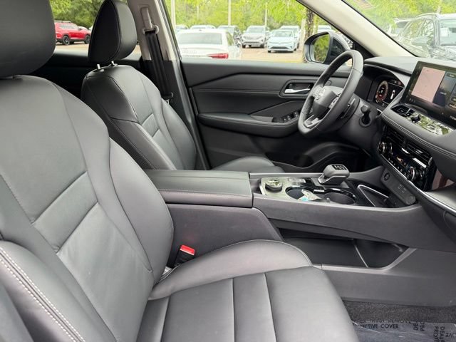 Used 2026 Nissan Rogue SL AWD/4WD image 9
