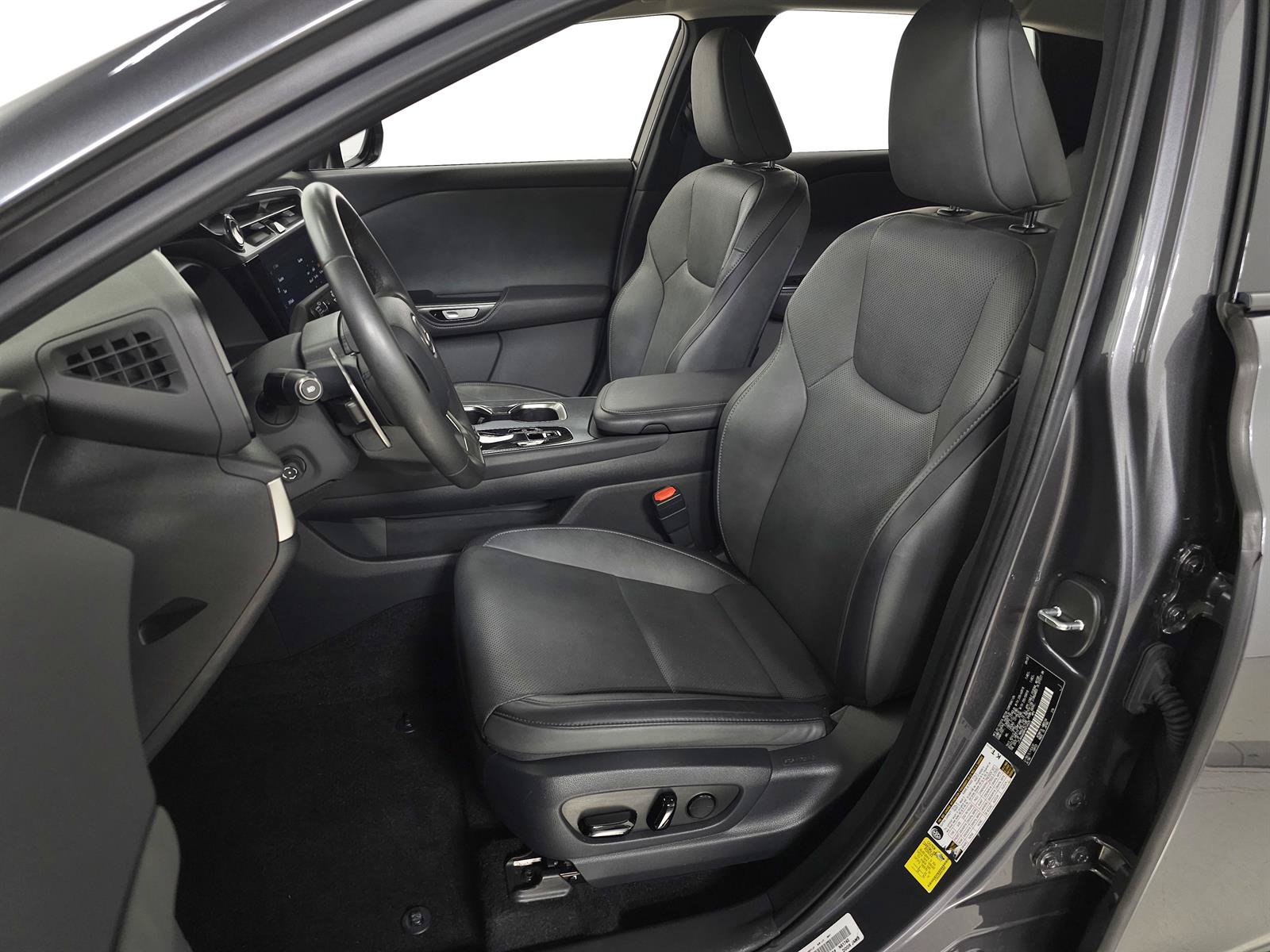 Certified 2023 Lexus RZ 450e Premium w/ Technology Package AWD/4WD image 18