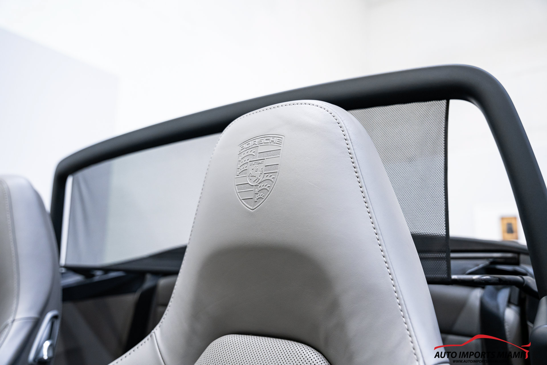 Used 2014 Porsche 911 Turbo S AWD/4WD image 51