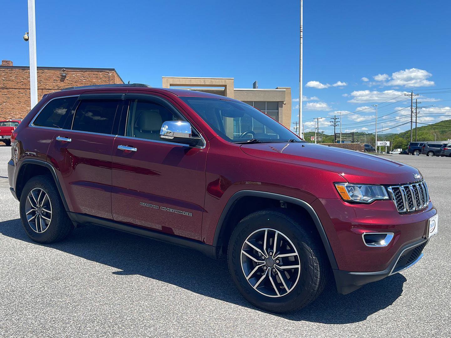 Used 2019 Jeep Grand Cherokee Limited w/ Trailer Tow Group IV AWD/4WD image 36
